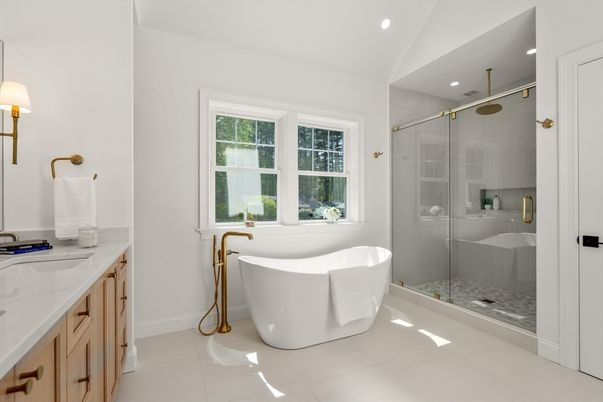 Bathroom, Free Standing Baths, Glass Shower, Interior, Recessed Lighting