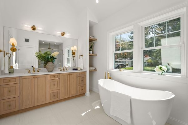 Bathroom, Dual Sink Vanities, Free Standing Baths, Interior, Recessed Lighting