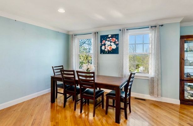 Dining room, Interior, Recessed Lighting, Wood Texture Flooring