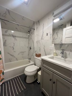 Bathroom, Interior, Marble Walls