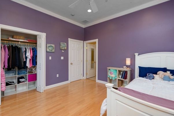 Bedroom, Interior, Recessed Lighting, Walk-in Closets, Wood Texture Flooring
