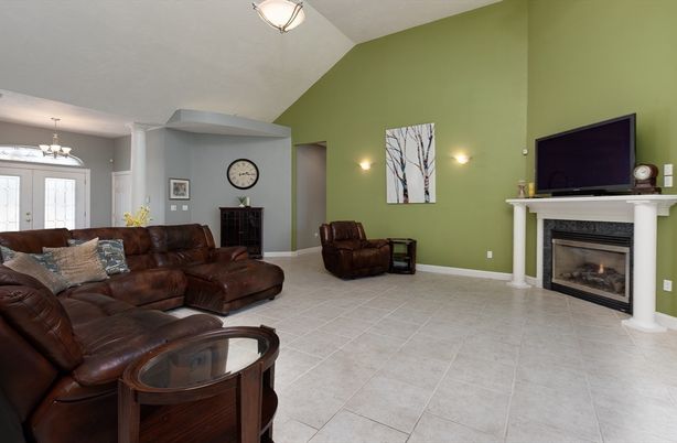 Chandelier, Fireplace, Interior, Living room