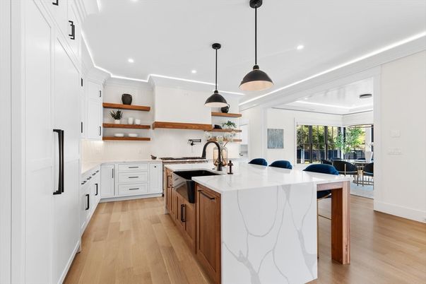 Dining room, Interior, Kitchen, Pendant Lights, Recessed Lighting, Wood Texture Flooring
