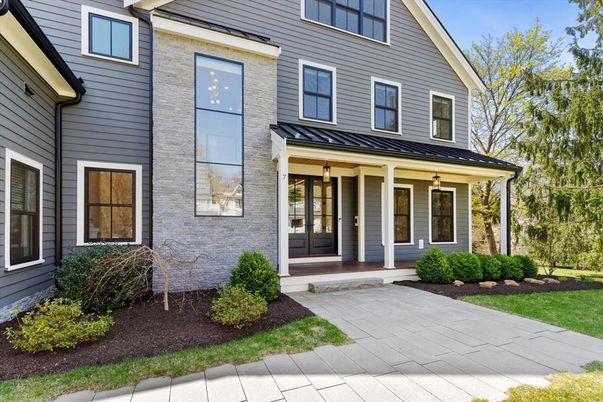 Exterior, Facade, Brick Facade, Farmhouse