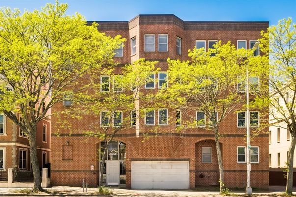 Attached, Exterior, Facade, Brick Facade, Rowhouse