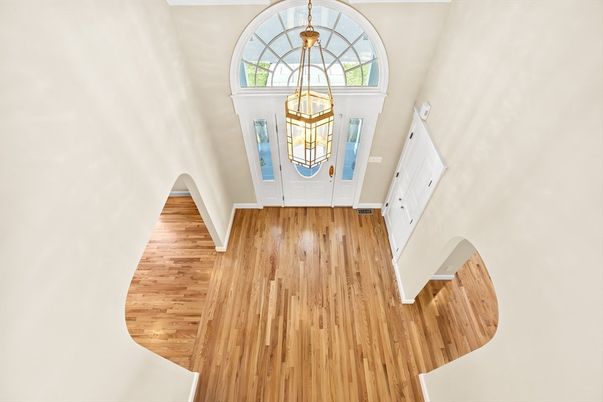 Interior, Pendant Lights, Wood Texture Flooring
