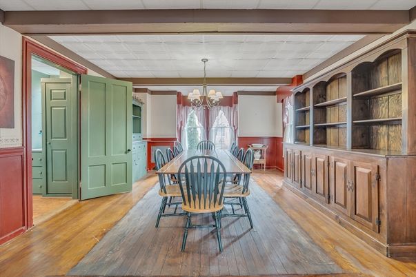 Chandelier, Dining room, Interior, Wood Texture Flooring