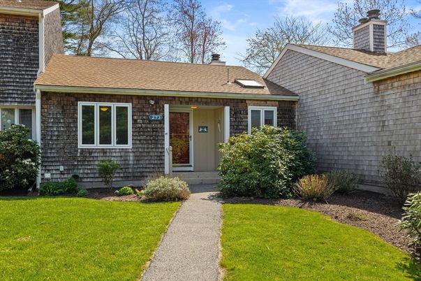 Exterior, Facade, Cape Cod