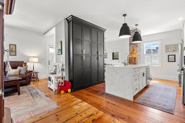 Interior, Kitchen, Pendant Lights, Recessed Lighting, Wood Texture Flooring