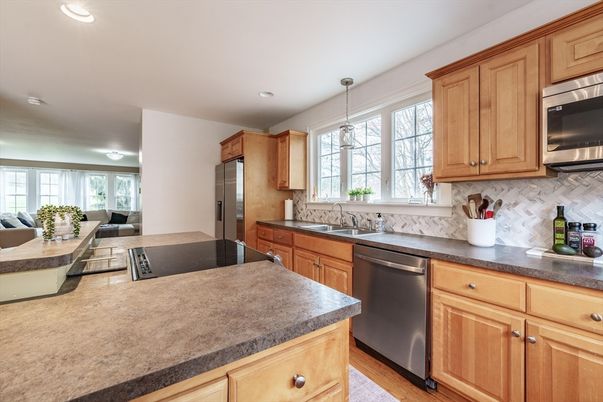 Interior, Kitchen, Living room, Pendant Lights, Recessed Lighting, Stainless Steel Appliances, Wood Texture Flooring