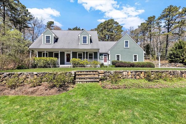 Exterior, Facade, Cape Cod