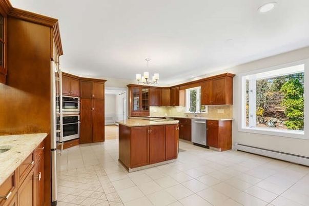 Chandelier, Interior, Kitchen, Recessed Lighting, Stainless Steel Appliances