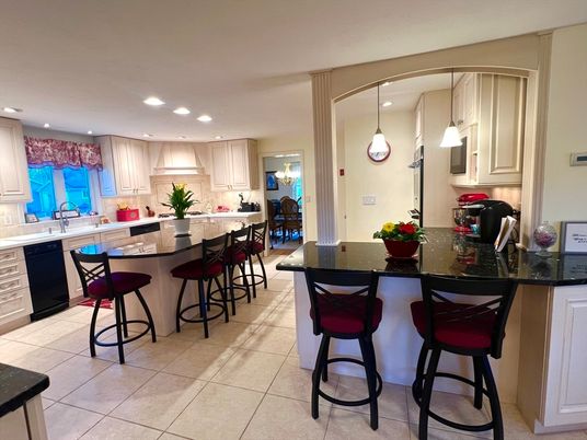 Dining room, Interior, Kitchen, Pendant Lights, Recessed Lighting