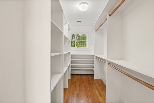 Interior, Walk-in Closets, Wood Texture Flooring