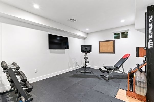 Fitness Equipment, Interior, Recessed Lighting