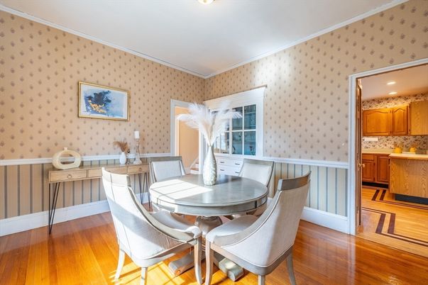 Dining room, Interior, Recessed Lighting, Wood Texture Flooring