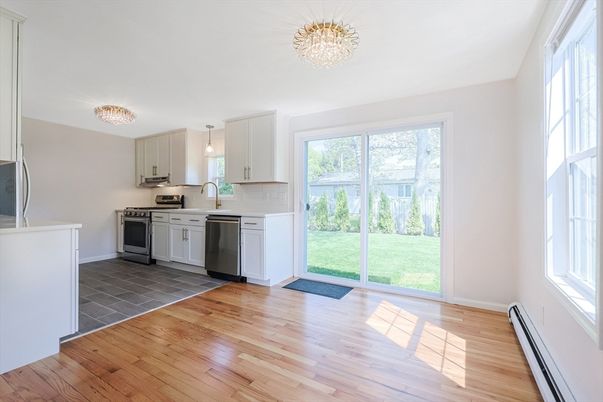 Chandelier, Interior, Kitchen, Stainless Steel Appliances, Wood Texture Flooring