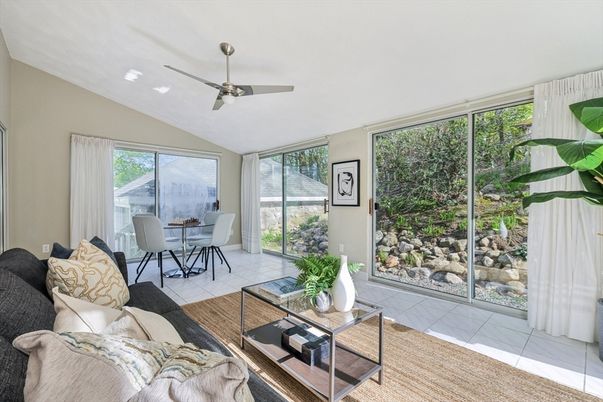 Dining room, Interior, Living room, Recessed Lighting, Sun Room