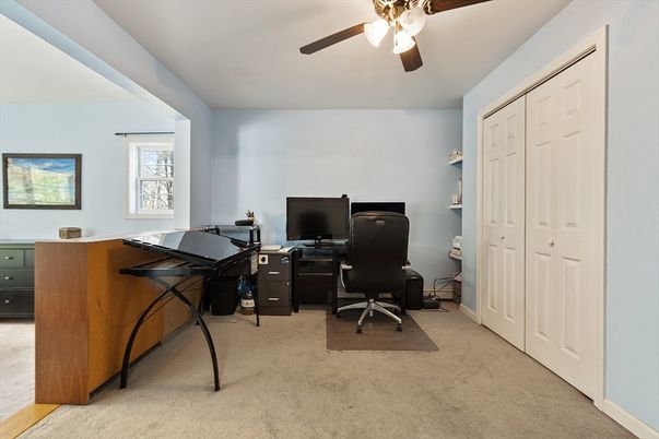 Home Office, Interior