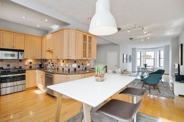 Dining room, Interior, Kitchen, Living room, Pendant Lights, Recessed Lighting, Stainless Steel Appliances, Wood Texture Flooring