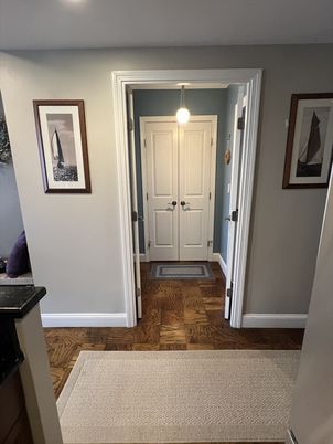 Interior, Pendant Lights, Wood Texture Flooring