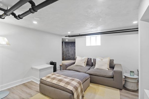 Interior, Living room, Recessed Lighting, Wood Texture Flooring