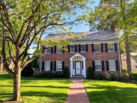 Backyard, Exterior, Facade, Brick Facade, Georgian