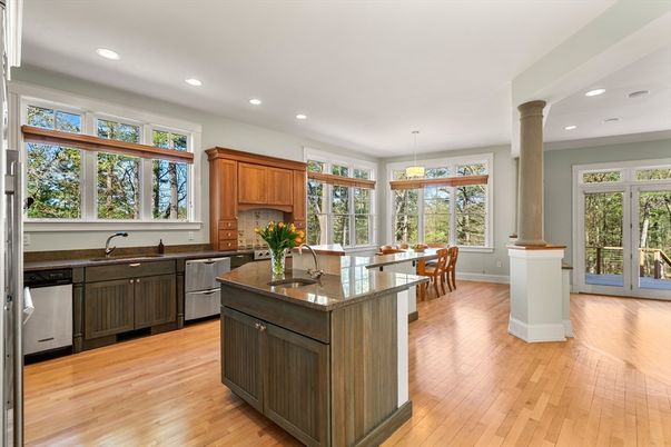 Dining room, Interior, Kitchen, Pendant Lights, Recessed Lighting, Stainless Steel Appliances, Wood Texture Flooring