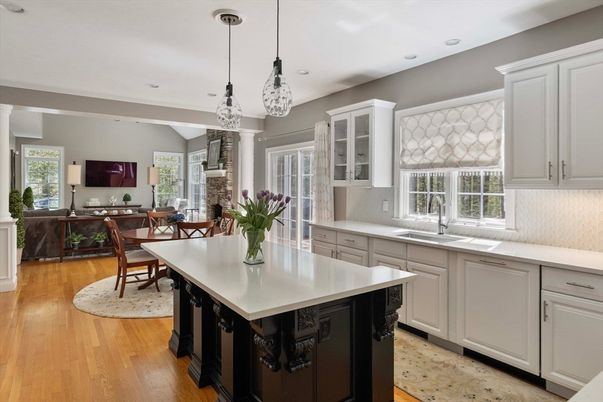 Dining room, Interior, Kitchen, Pendant Lights, Recessed Lighting, Wood Texture Flooring