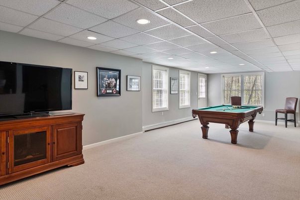 Billiard Table, Game Room, Interior, Recessed Lighting