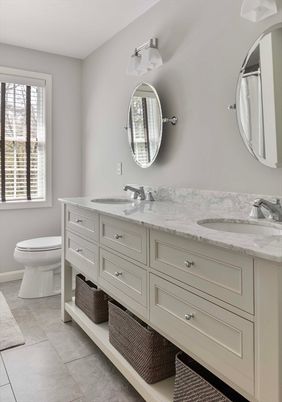 Bathroom, Dual Sink Vanities, Interior