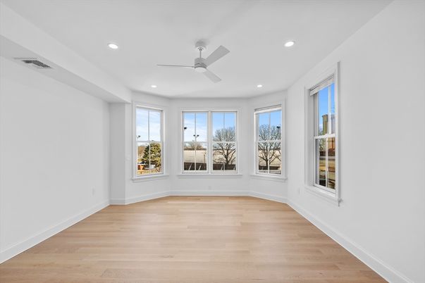 Empty room, Interior, Recessed Lighting, Wood Texture Flooring