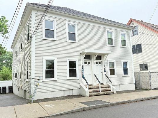Exterior, Facade, Georgian