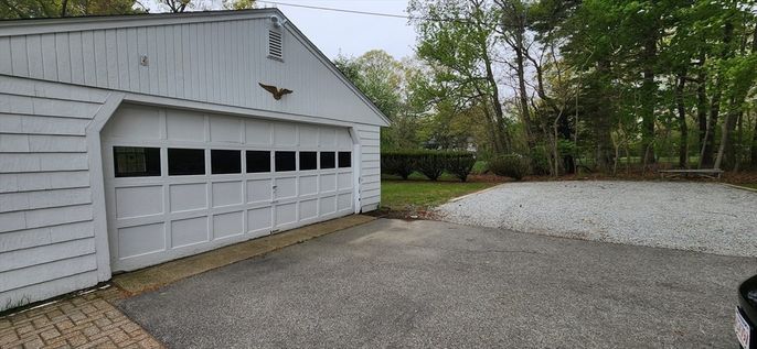Detached Garage, Exterior
