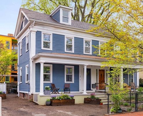 Exterior, Facade, American Foursquare
