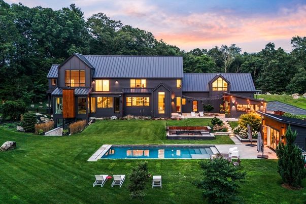 Backyard, Exterior, Facade, Pool, Farmhouse
