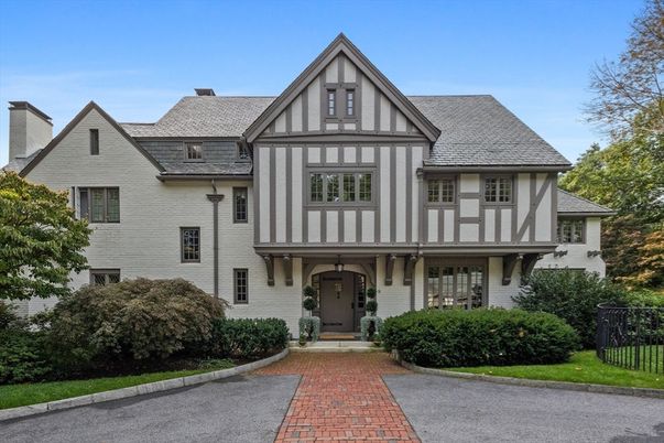 Exterior, Facade, Tudor Revival