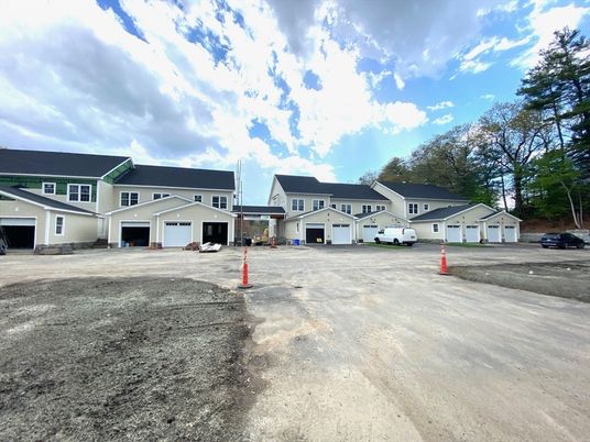Backyard, Detached Garage, Exterior