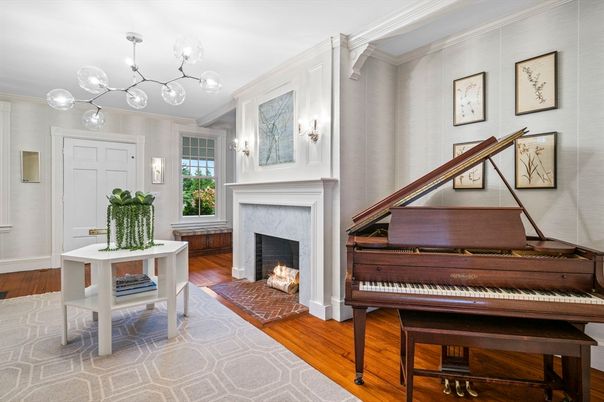 Fireplace, Interior, Pendant Lights, Piano, Wood Texture Flooring