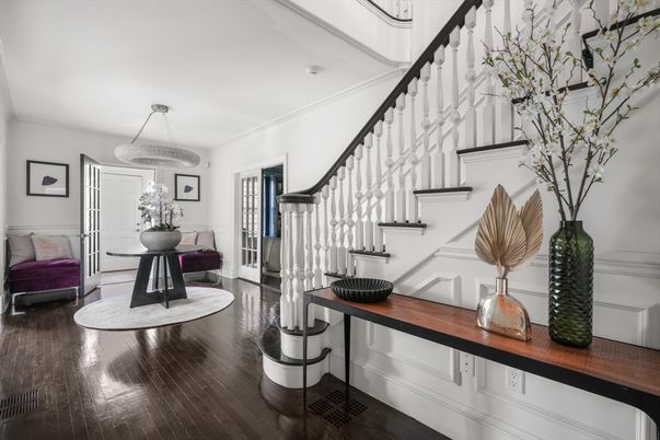 Interior, Pendant Lights, Wood Texture Flooring