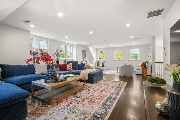 Interior, Living room, Piano, Recessed Lighting, Wood Texture Flooring