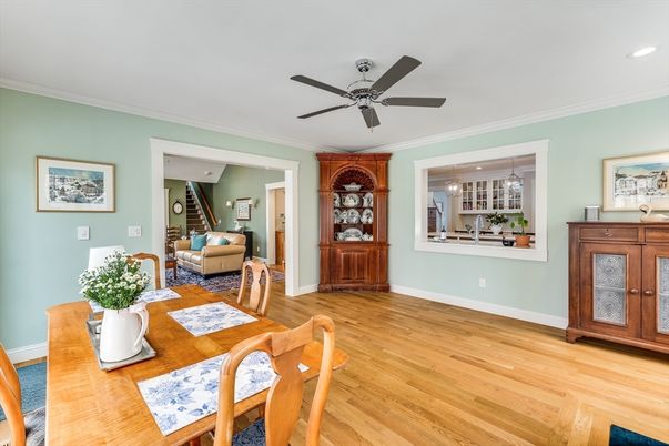 Dining room, Interior, Living room, Recessed Lighting, Wood Texture Flooring