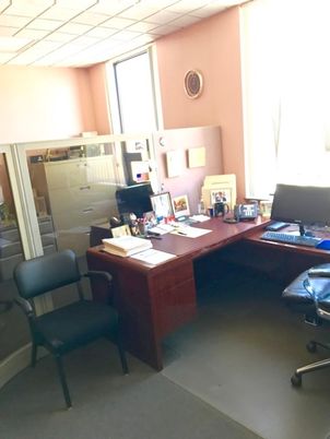 Home Office, Interior