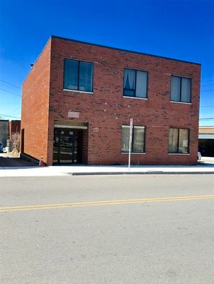 Exterior, Facade, Brick Facade, Rowhouse