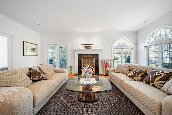 Fireplace, Interior, Living room, Recessed Lighting