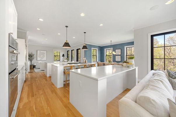 Dining room, Interior, Kitchen, Pendant Lights, Recessed Lighting, Wood Texture Flooring