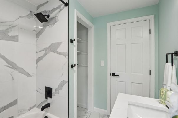 Bathroom, Interior, Marble, Marble Walls