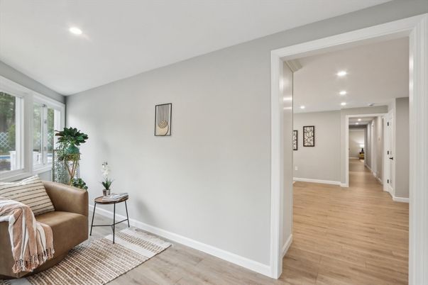Interior, Recessed Lighting, Wood Texture Flooring