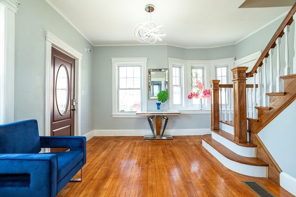 Interior, Pendant Lights, Wood Texture Flooring