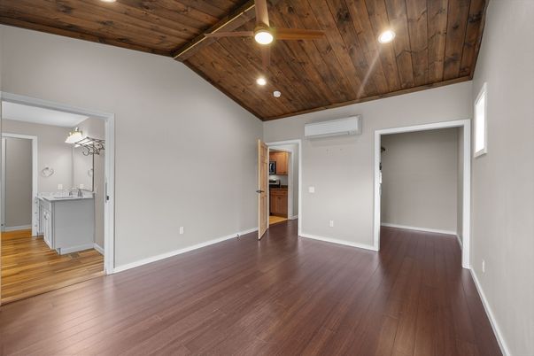 Empty room, Interior, Recessed Lighting, Wooden Ceilings, Wood Texture Flooring